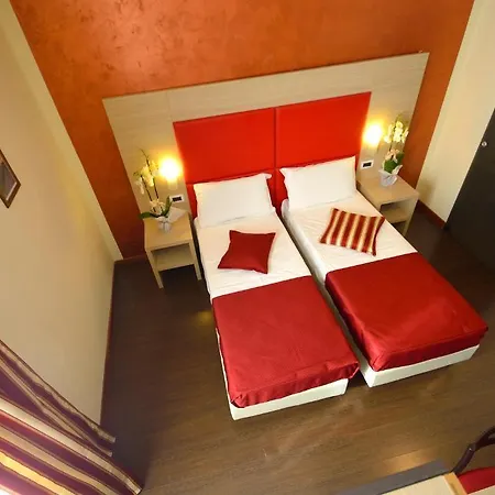 住宿加早餐酒店 佛罗伦萨马尔伯住宿加早餐旅馆 4*