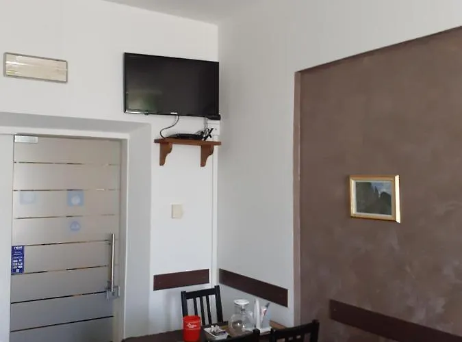 ベッド・アンド・ブレックファスト B＆b マルボ フローレンス 4*